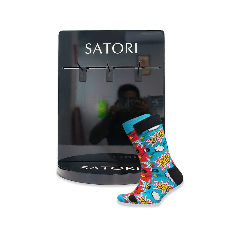 5 Creative Countertop Socks Display Stands to Display Socks in Shops